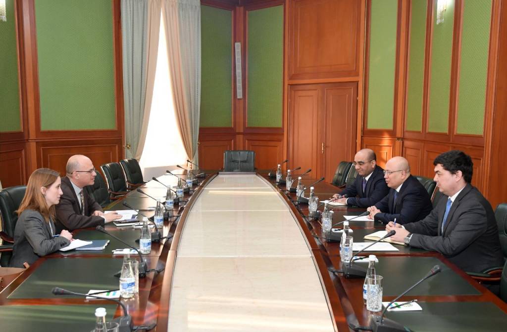 Переговоры с послом США Джонатаном Дэвидом Хэником в Ташкенте